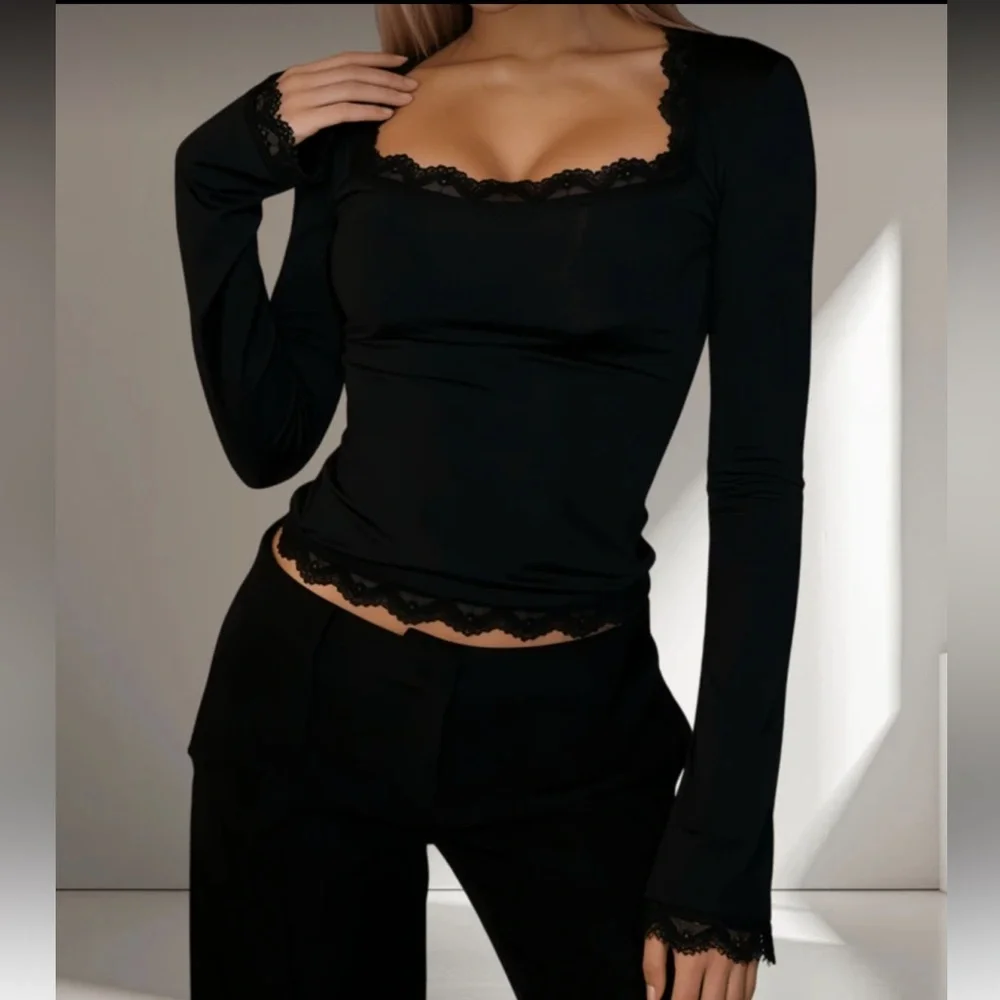Black long sleeve lace trim stretchy top